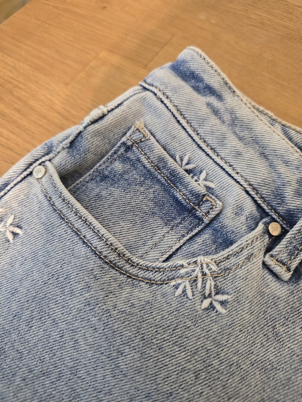 LAST PAIR! Risen Jeans High Rise Leaf Embroidered Barrel Jeans 9/29 NWT - Picture 12 of 16